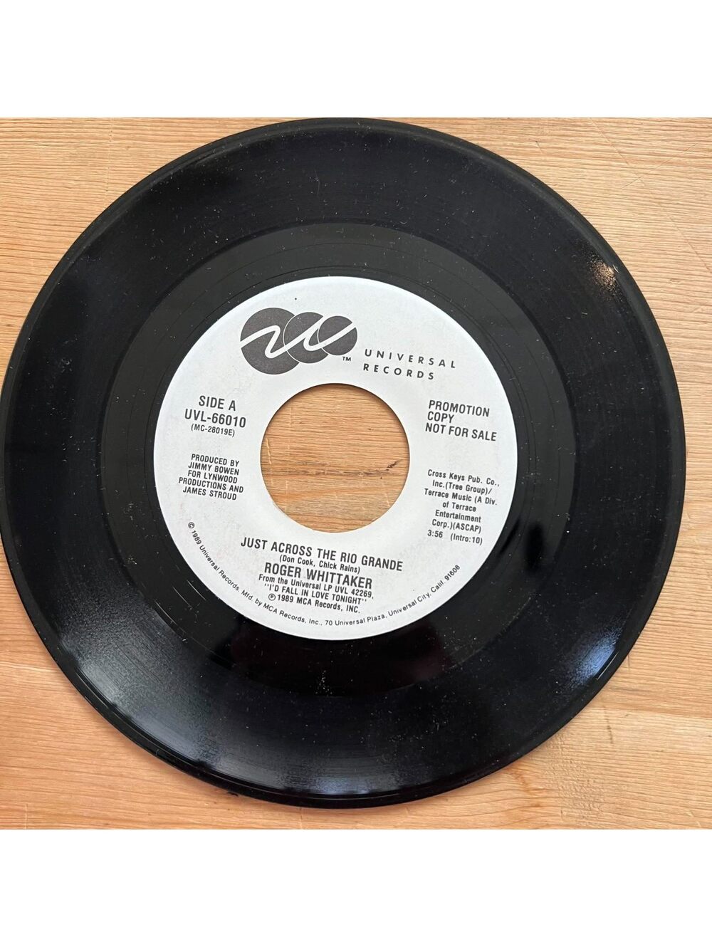 Roger Whittaker - Just Across the Rio Grande 45rpm VG+ R20